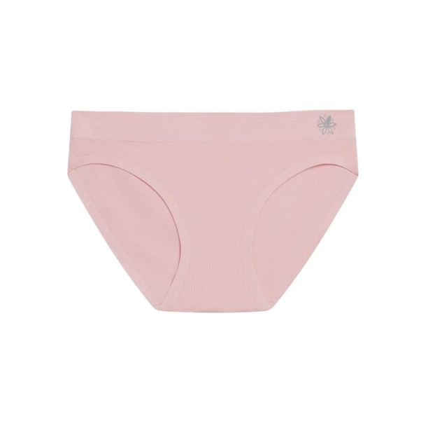 The Chloe Seamless Modal Bikini Brief in pink from the Bleuet website.