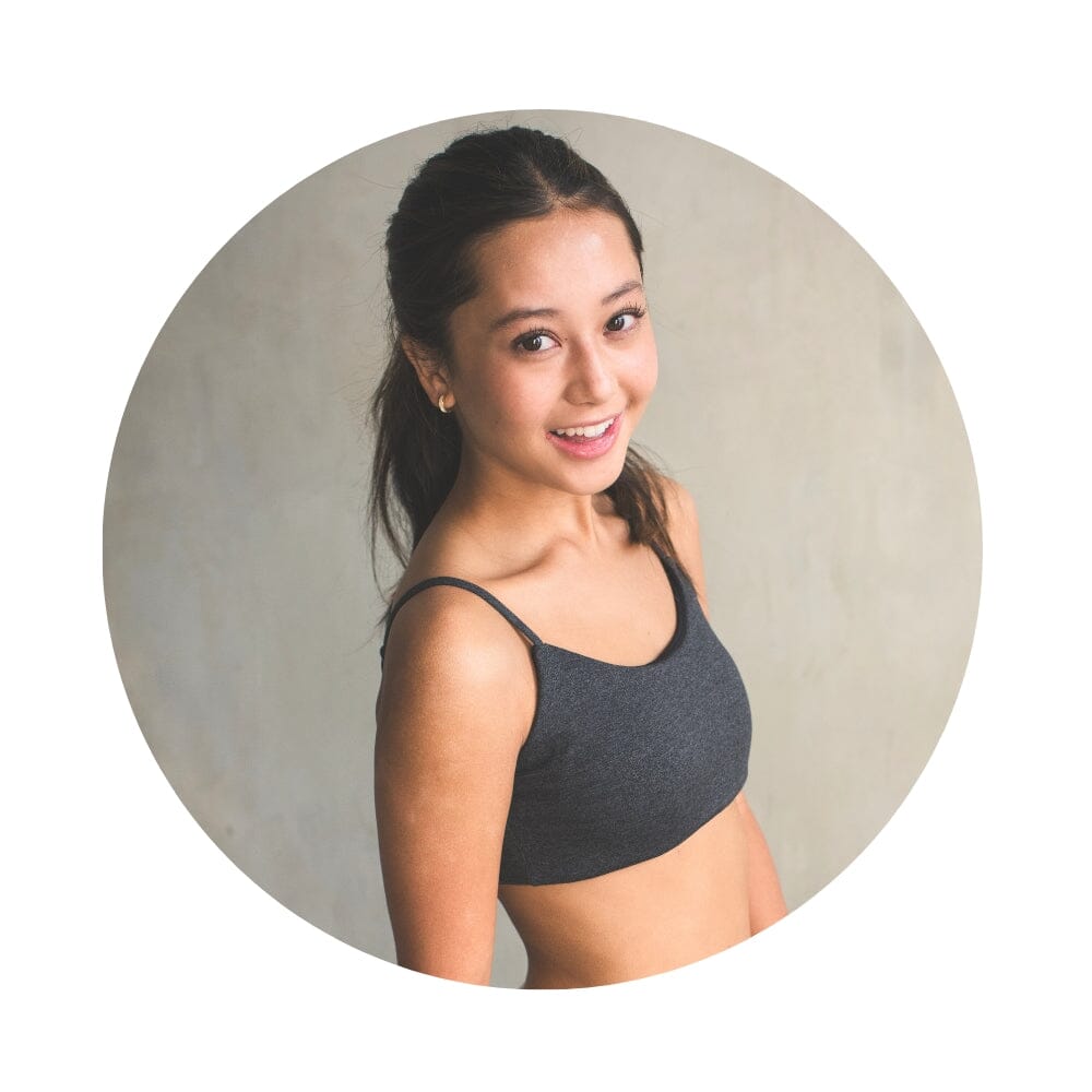 teen bra model 