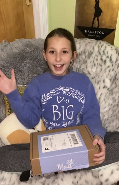 Unboxing Video: A Glimpse of Her First Bleuet Order